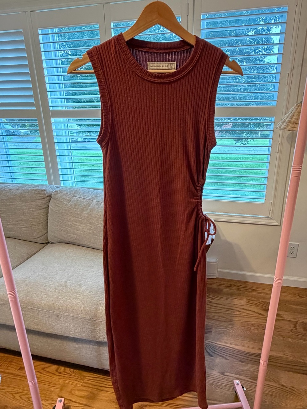 Abercrombie & Fitch Ribbed Sleeveless Midi Dress in Rust XS